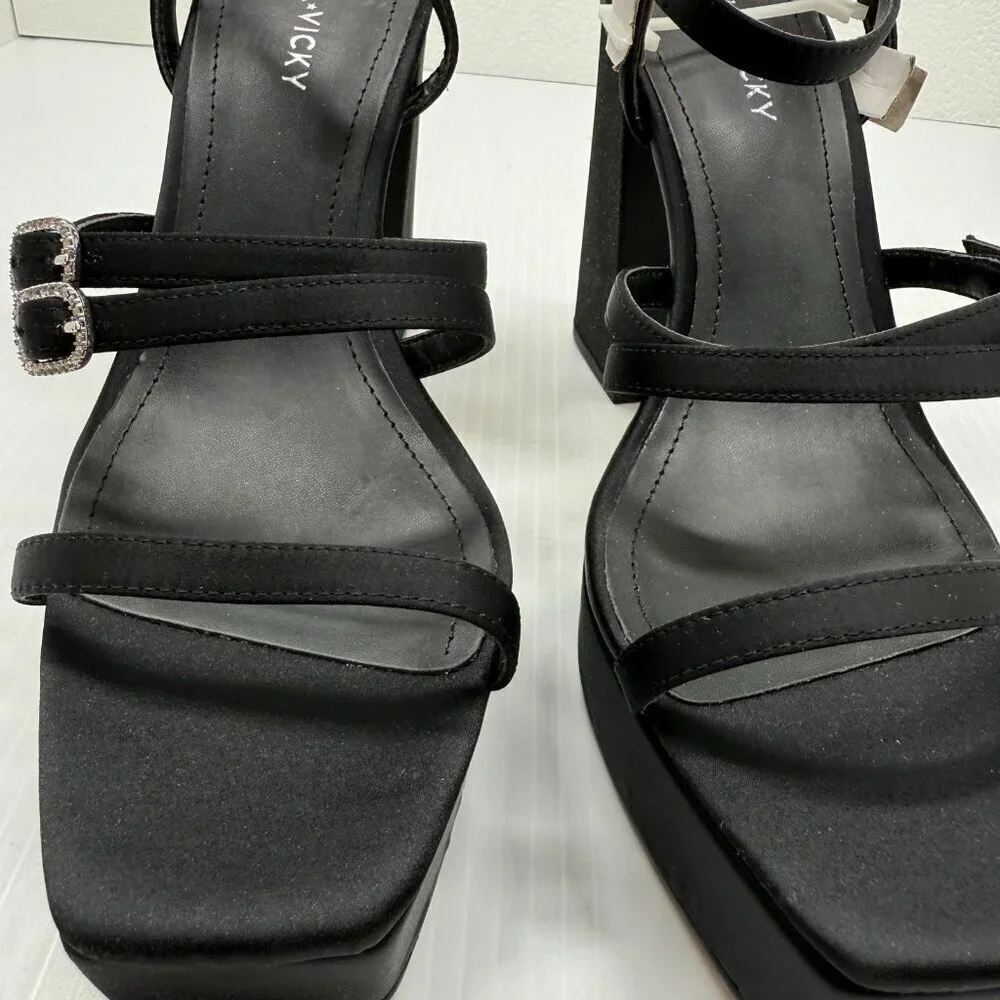 Lisa Vicky Babe-V Heels 9.5 Black Satin Strappy Platform Sandals Chunky Heel NIB